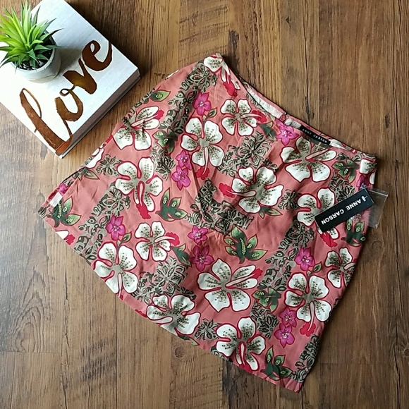 Anne Carson Dresses & Skirts - 💥 5/$25💥 NEW Anne Carson Floral Skort 💕